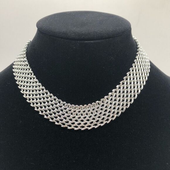 Silver Tone Mini Mesh Necklace - Picture 1 of 3